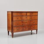 1067 3516 CHEST OF DRAWERS